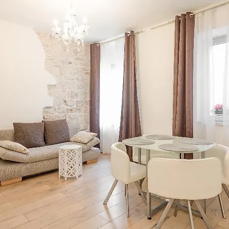 Temple Luxury & 4*
