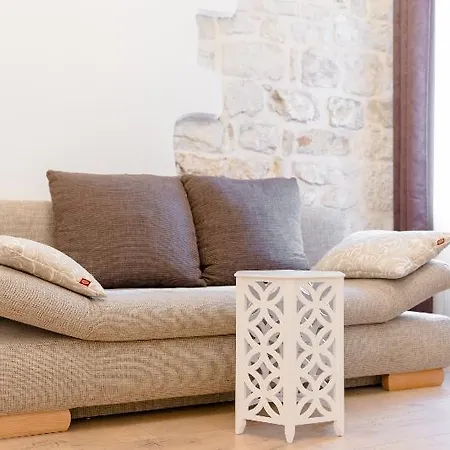 Temple Luxury & Split