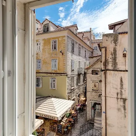 Temple Luxury & 4* Split