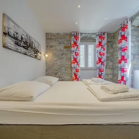 Temple Luxury & 4* Split